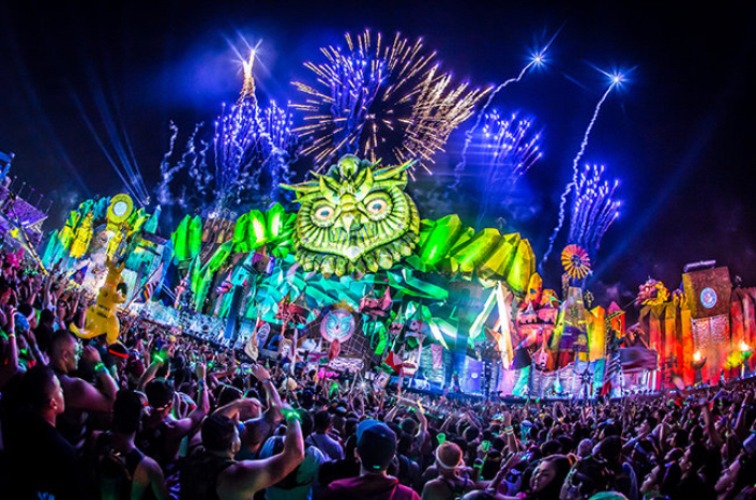 STATE-OF-THE-ART FABRICATION TECHNOLOGY: HOW STATEMENT BUILDS THE IMPOSSIBLE