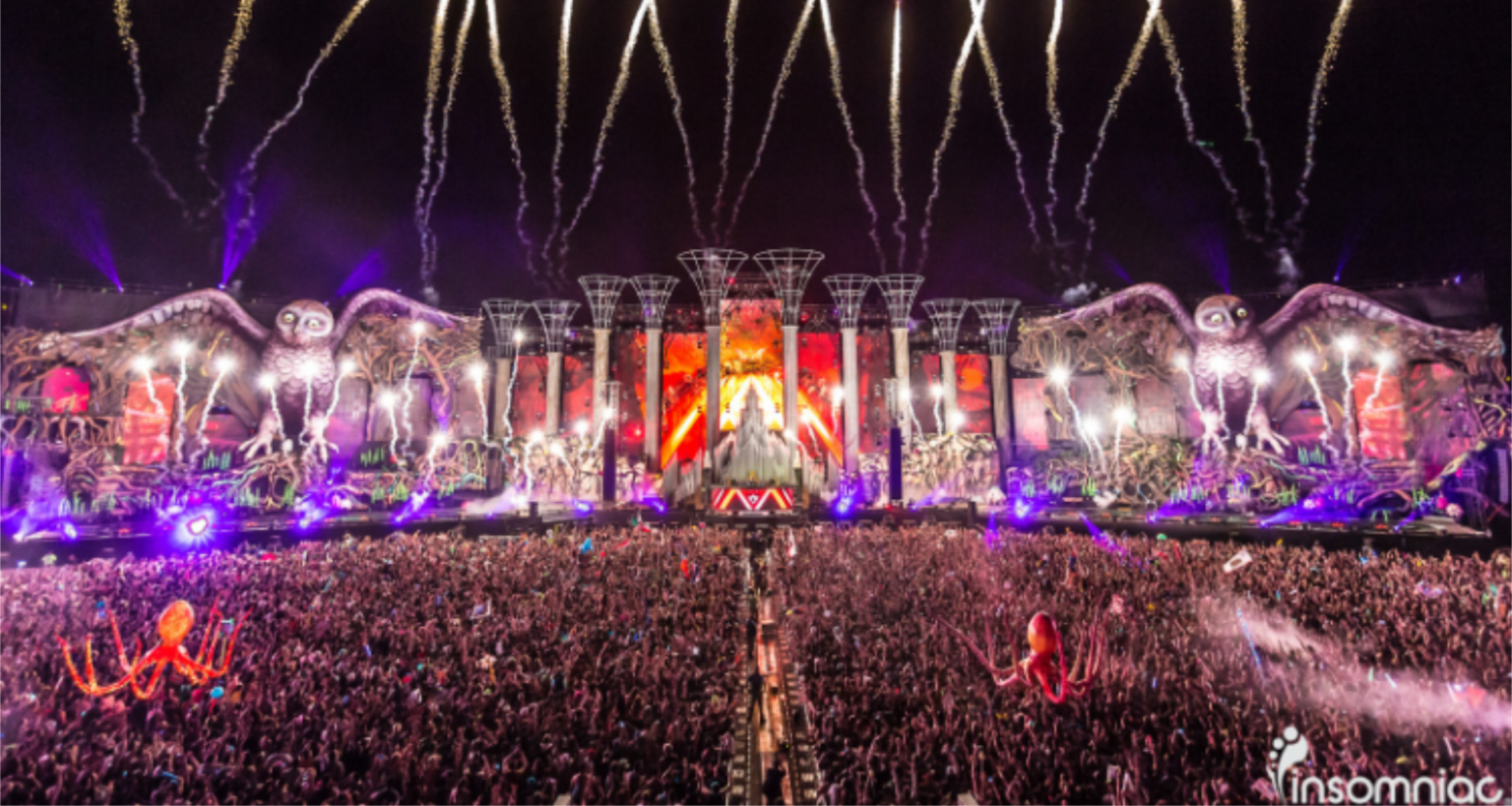 2014 EDC Las Vegas main stage scenic fabrication and immersive visuals