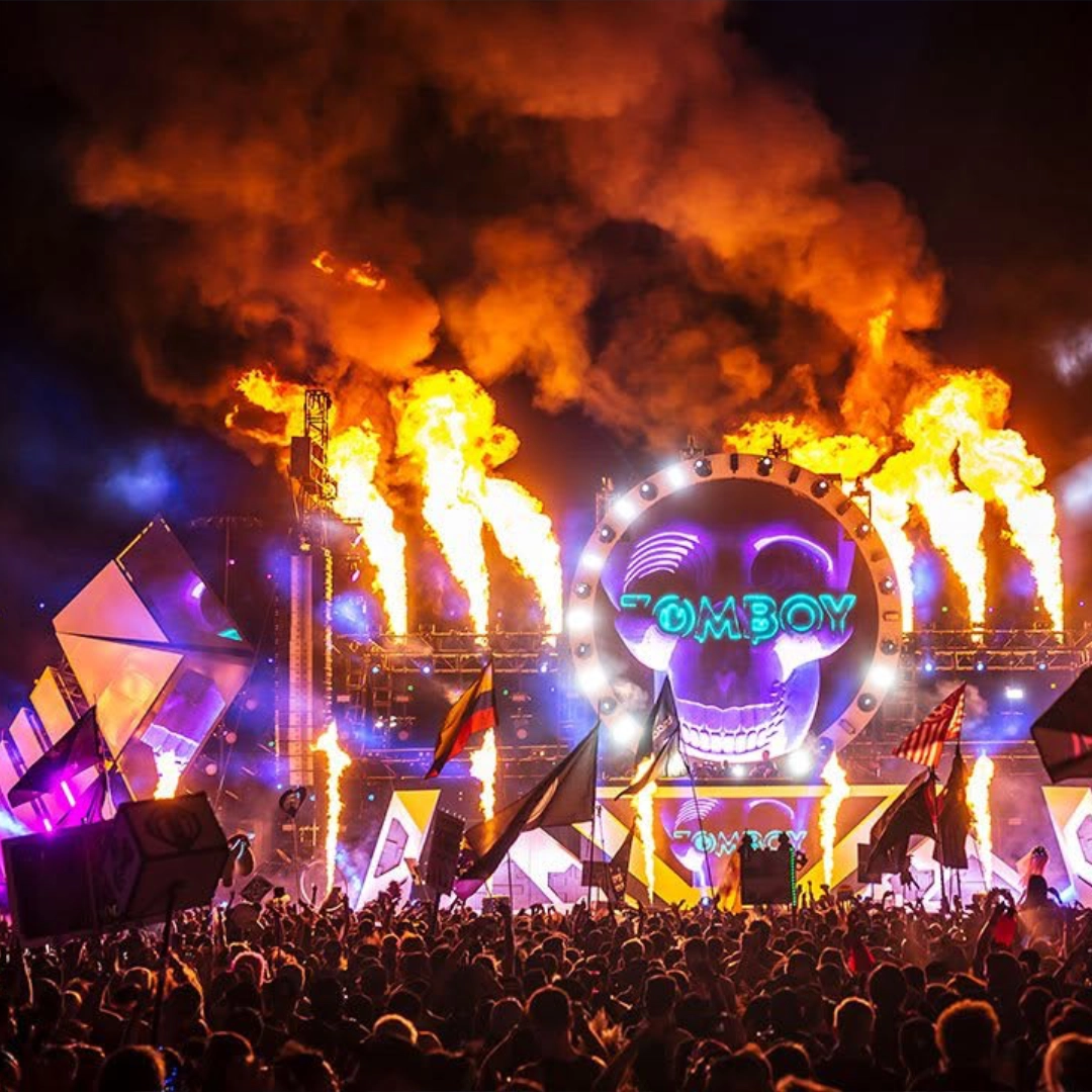 Custom-fabricated scenic stage elements and sculptural features for a live music festival